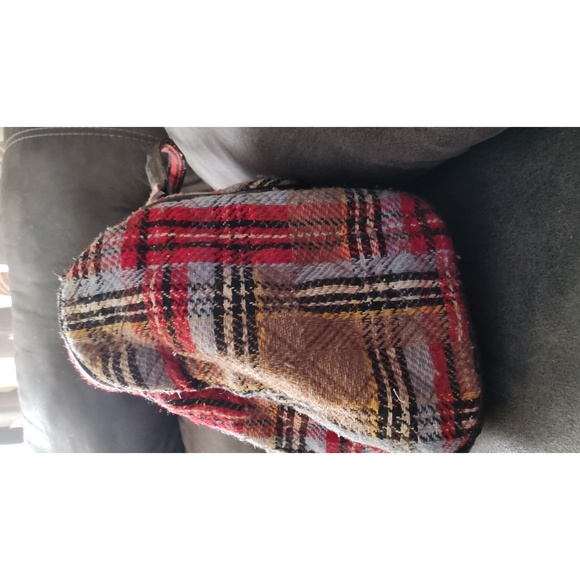 VERA BRADLEY LARGE PLAID SHOULDER BAG - RETIRED PATTERN - Picture 4 of 11